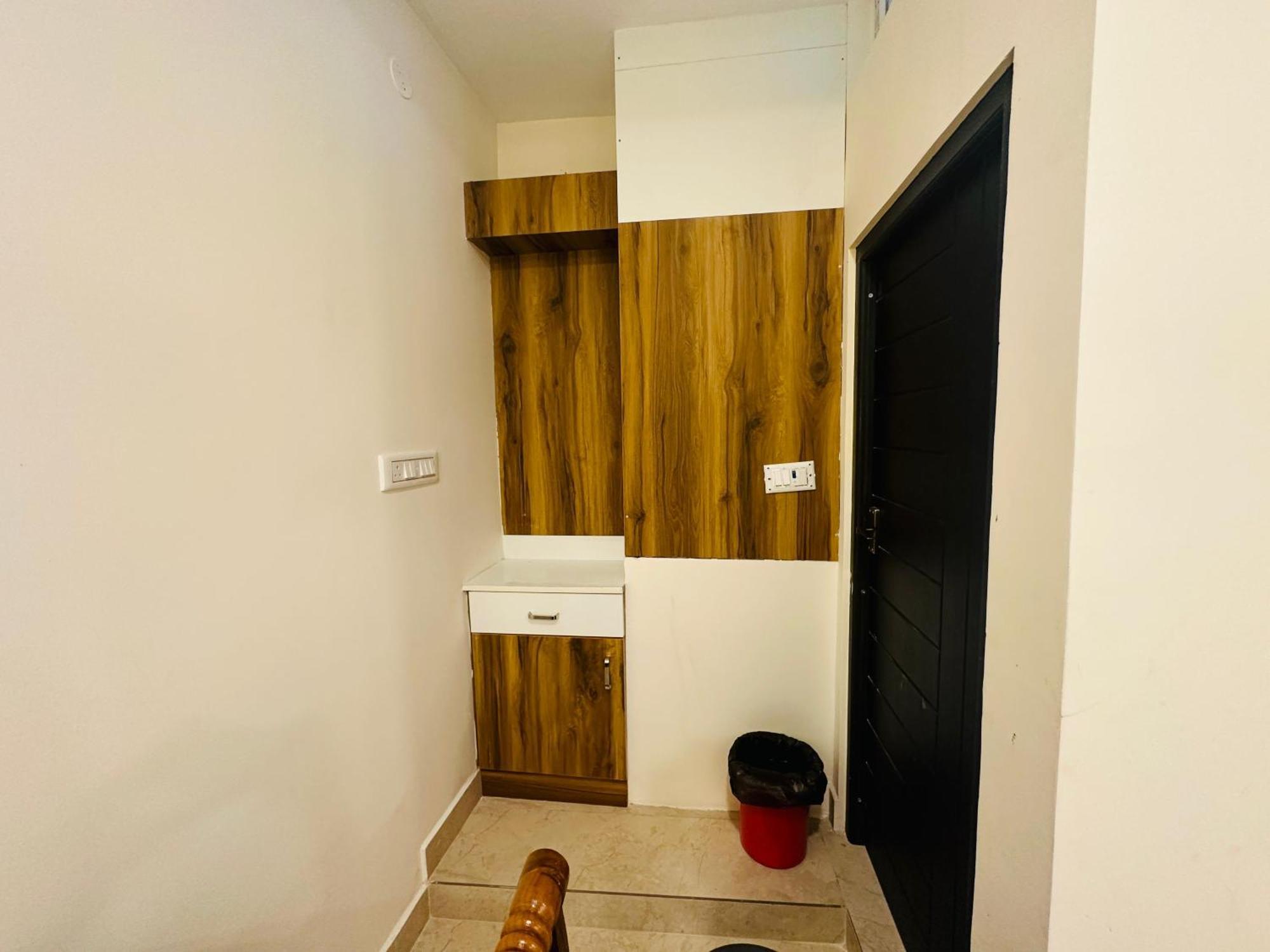 Mahadeepam Residency Villa Tiruvannāmalai Rum bild