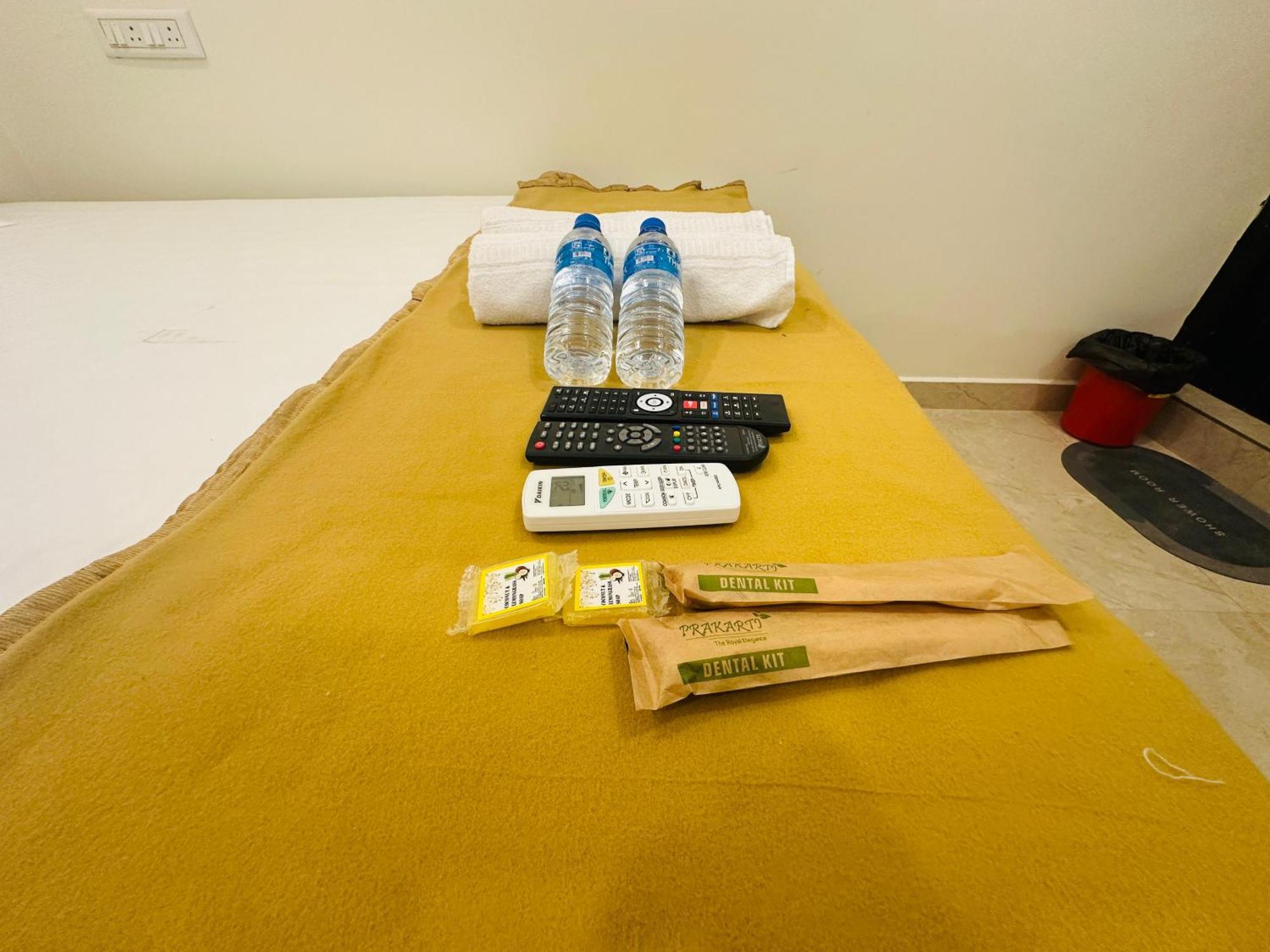 Mahadeepam Residency Villa Tiruvannāmalai Exteriör bild