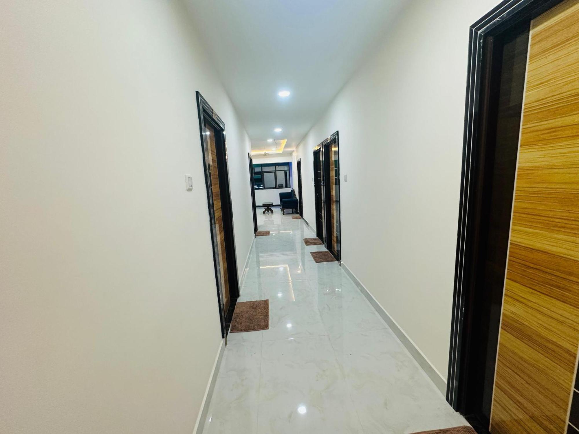 Mahadeepam Residency Villa Tiruvannāmalai Exteriör bild